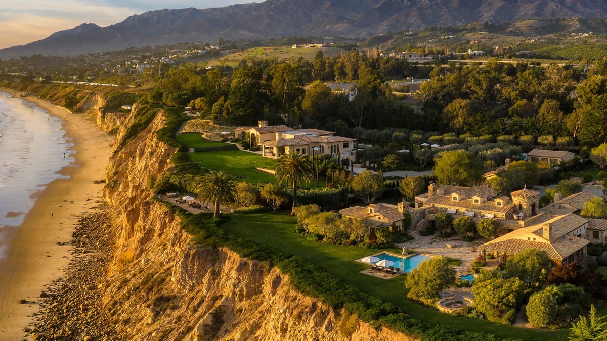 Billionaire Retiree Lists Coastal Cali Compound For $220 Million