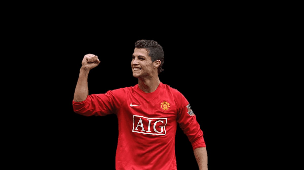 Cristiano Ronaldo’s Manchester United Jersey Sales Break Lionel Messi’s Record