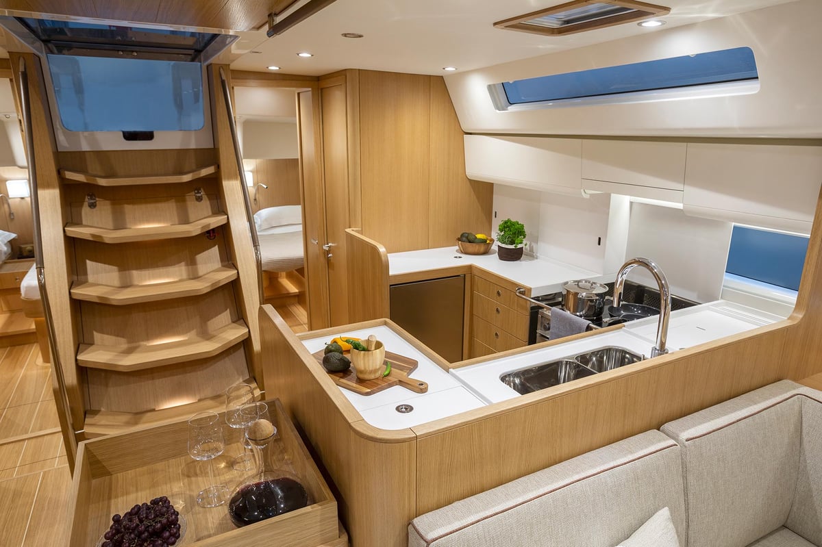 swan58 slider interiors 1