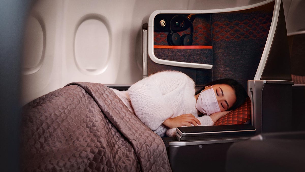 Singapore Airlines Reveals Lie-Flat Beds In 737 MAX Business Class Cabins