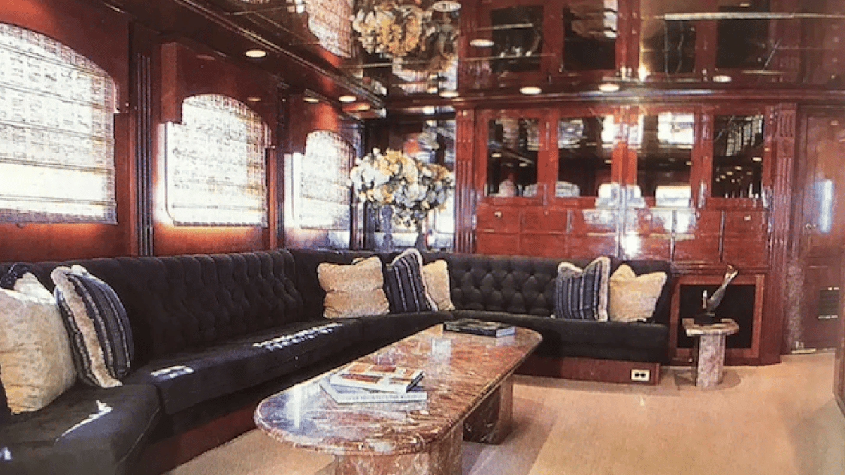 31b22920 409f 11ec 9876 69705d7108ad Nadine superyacht interior 3