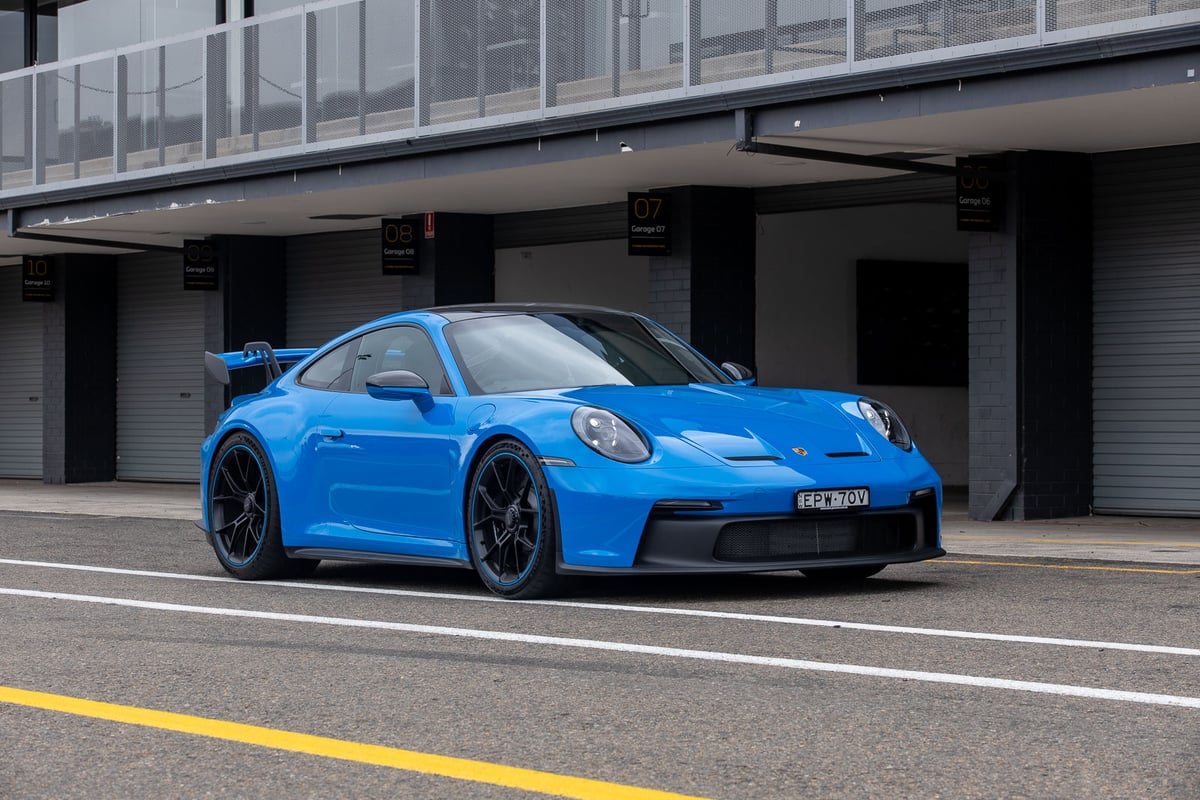 Porsche 911 992 GT3 Review 15