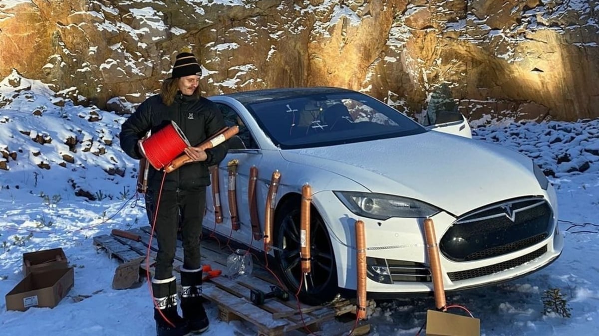 Tuomas Katainen 2013 Tesla Model S Explosion Finland