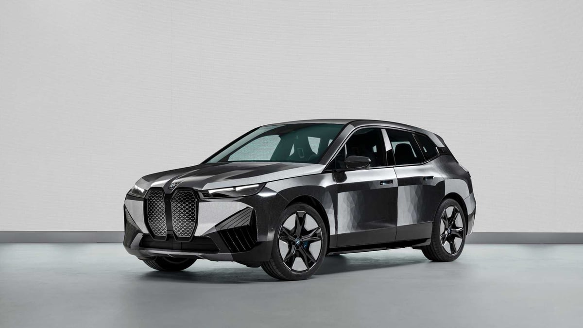 bmw ix flow mit e ink1