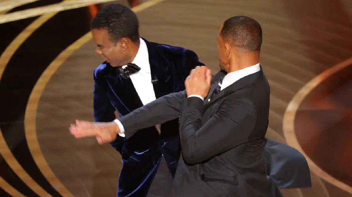WATCH: Will Smith Pimp Slaps Chris Rock At The 2022 Oscars (Uncensored)