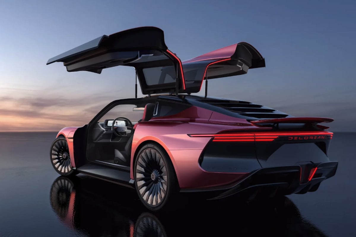 DeLorean 2022 Alpha5 EV