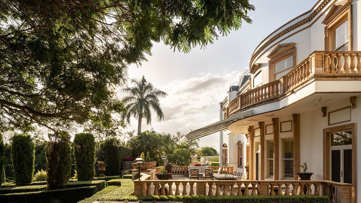 On The Market: $25 Million Robertson Estate Is Straight Out Of ‘The Great Gatsby’
