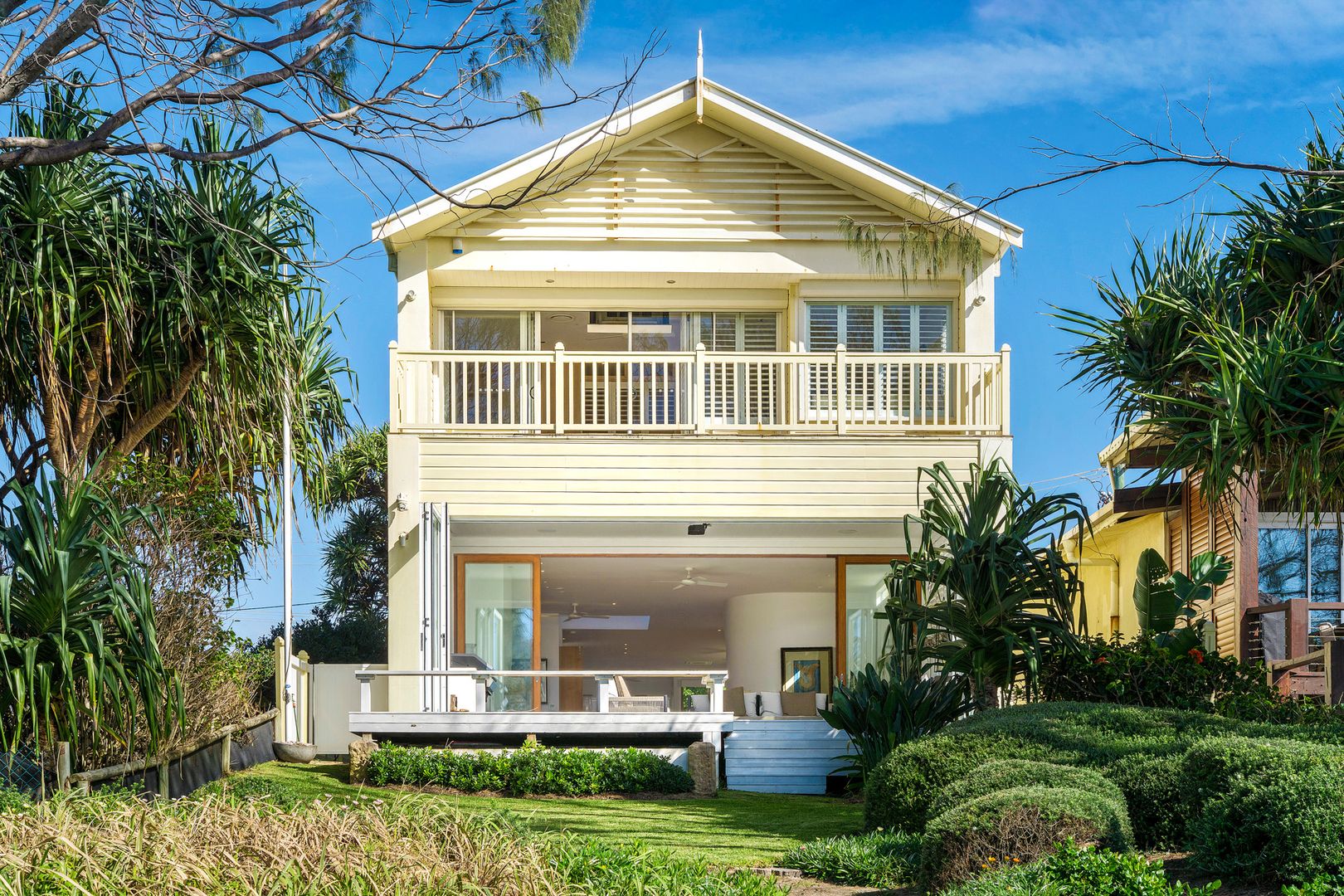 99 Hedges Avenue Mermaid Beach