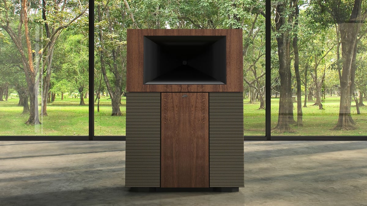 Klipsch Jubilee Speakers Are So Massive They’re Taller Than Most People