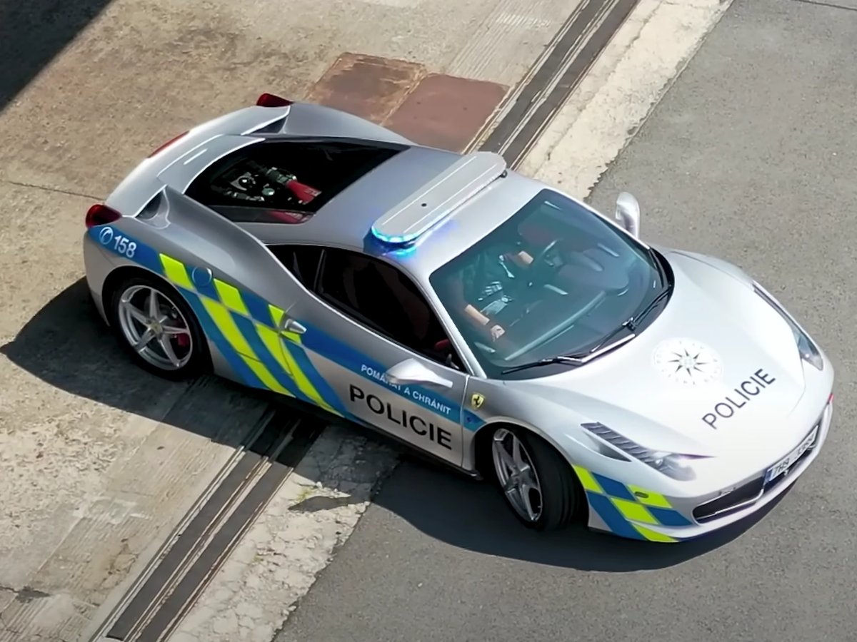 czech police ferrari 458 italia (2011)