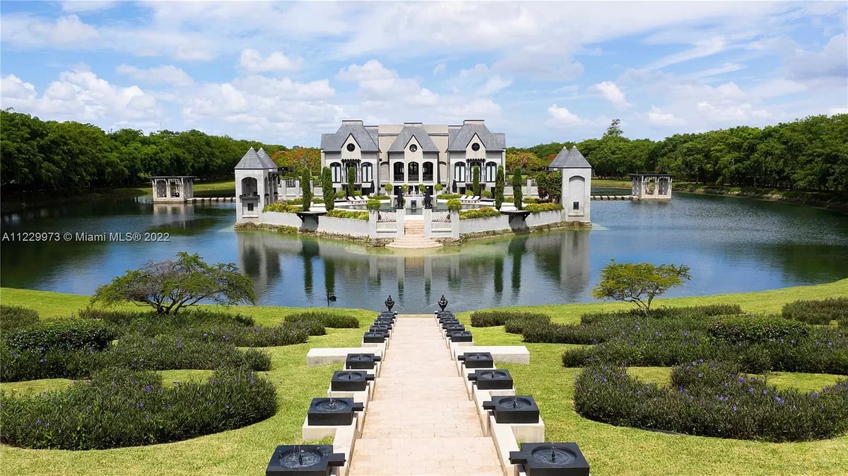 Chateau Artisan Florida