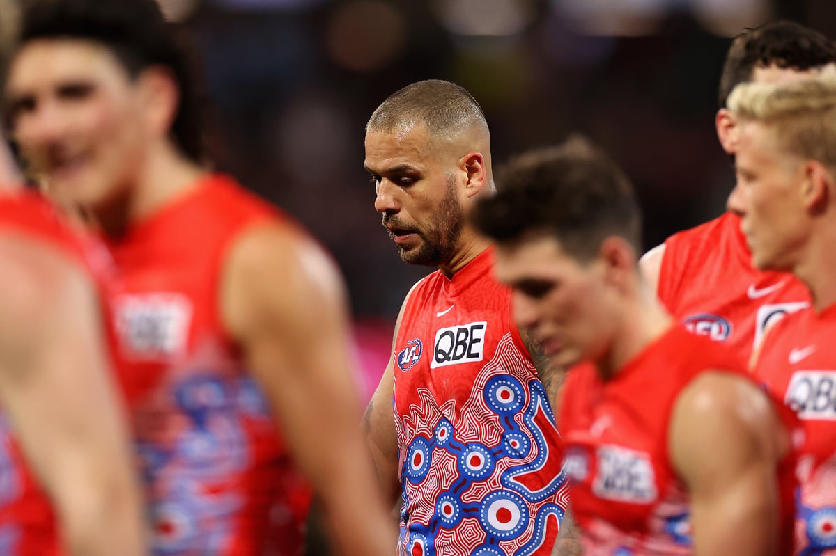 Buddy Franklin Officially Signs With The Sydney Swans For Another Year