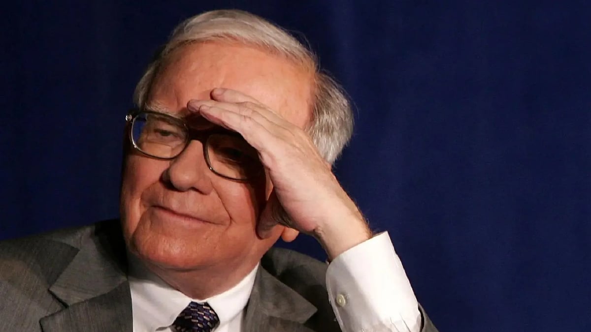 Warren Buffett’s Berkshire Hathaway Posts $63 Billion Loss — Here’s Where It’s Bleeding