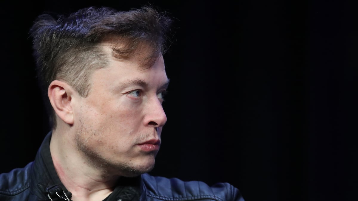 Elon Musk Declares Civilisation Will “Crumble” Without Oil