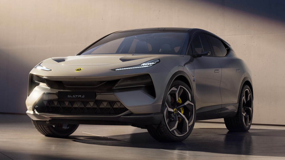 Lotus’ First SUV Is A 905 Horsepower All-Electric Beast