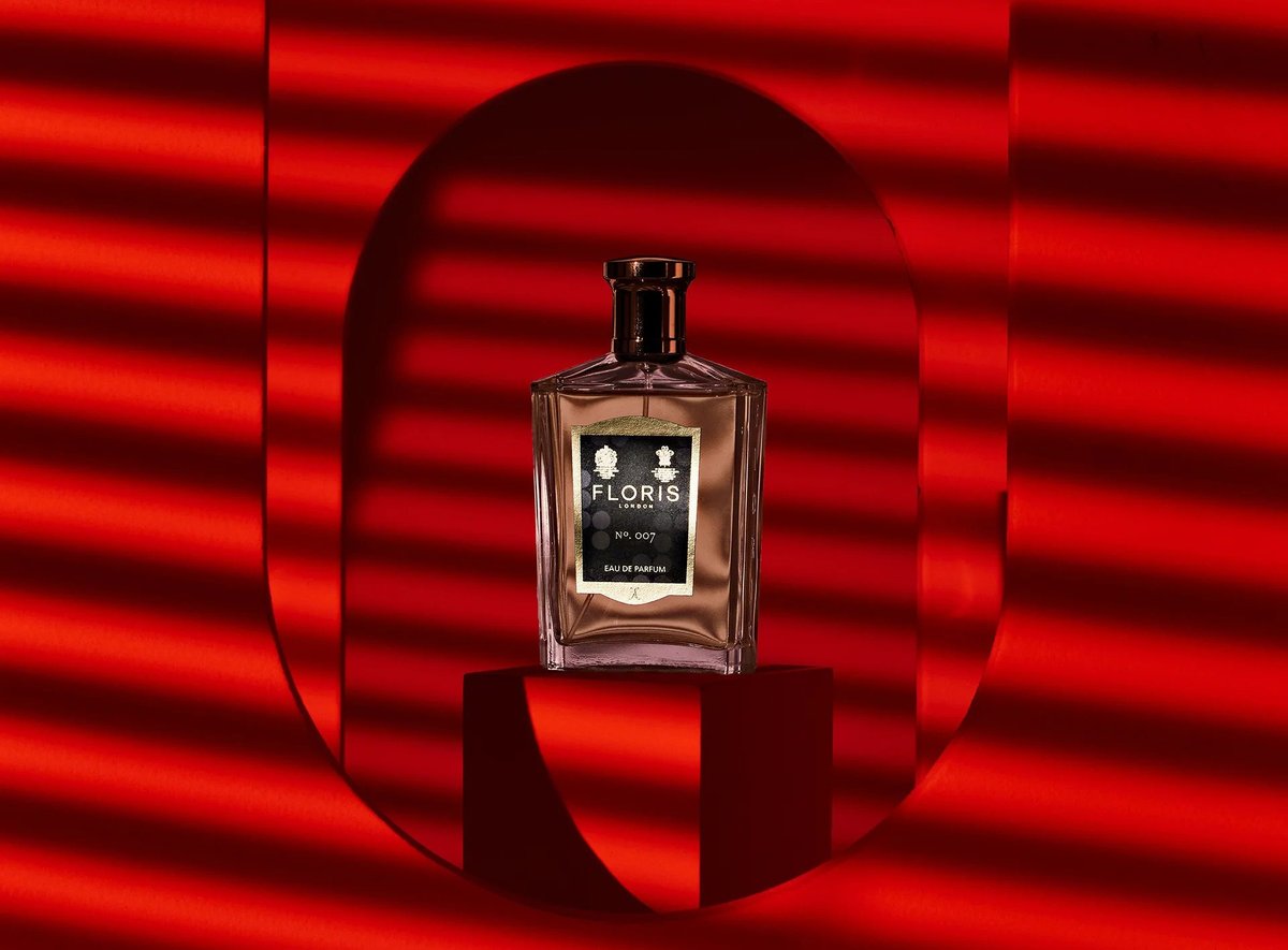 Floris No.007 is a new fragrance for men inspired by James Bond.