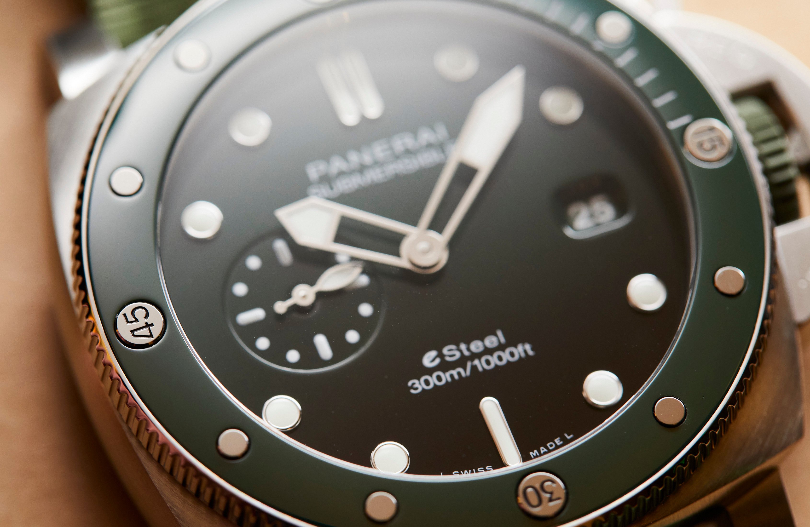 Panerai Submersible QuarantaQuattro eSteel