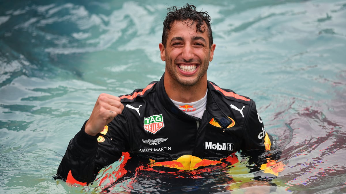 Daniel Ricciardo Replaces De Vries At AlphaTauri... Is Checo Next?