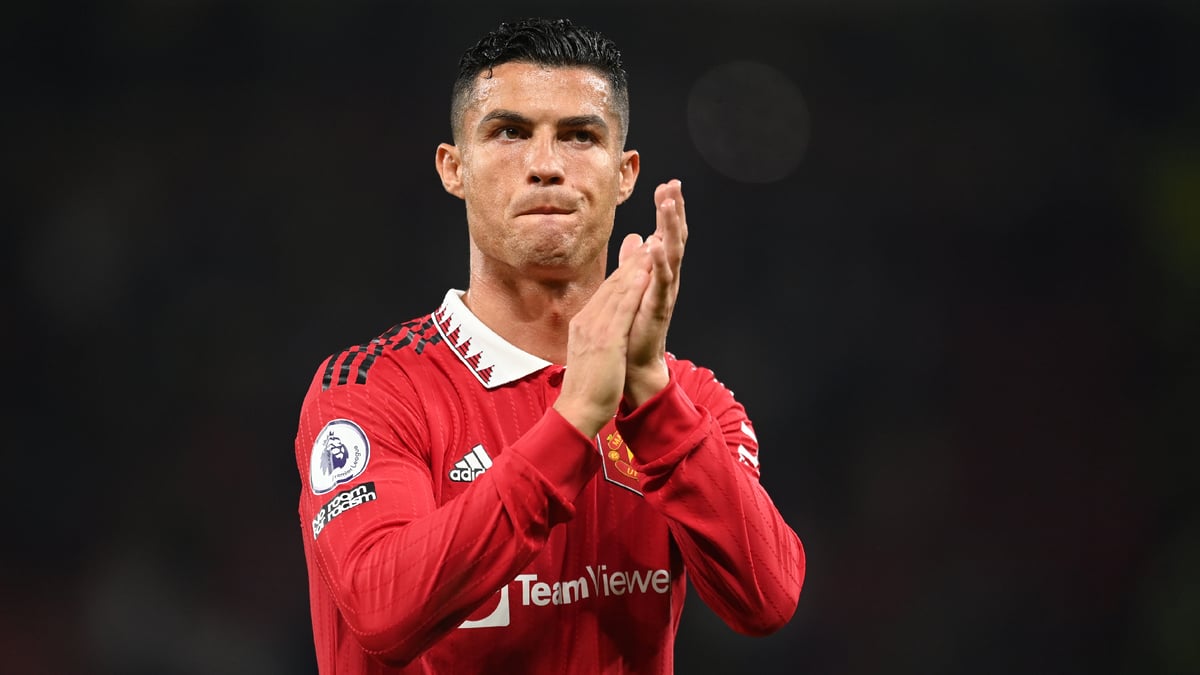 Cristiano Ronaldo Officially Leaves Manchester United (Again)