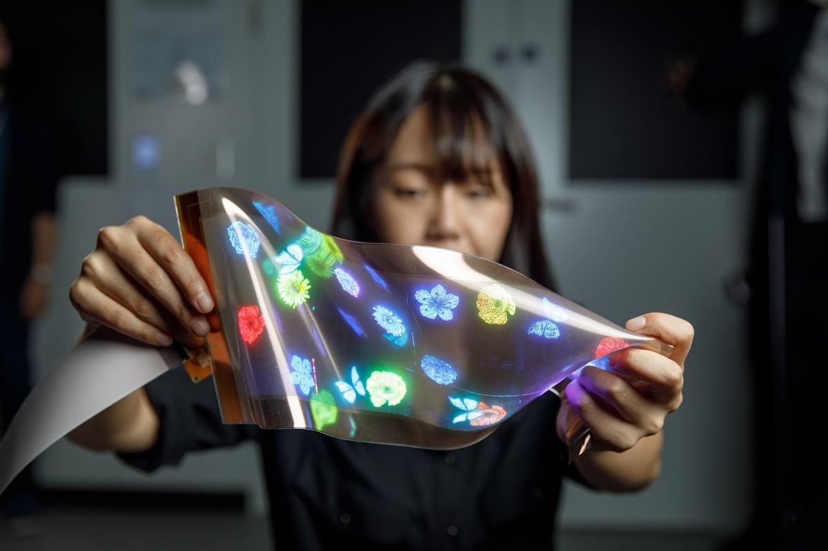 LG Unveils Micro-LED Display That Can Stretch, Fold, & Twist Around Your Skin