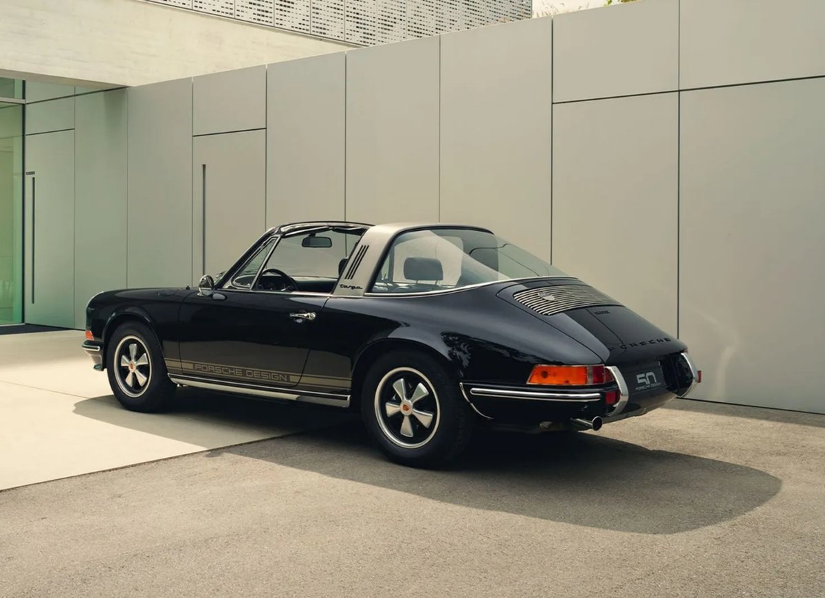 Porsche 911 S 2.4 Targa