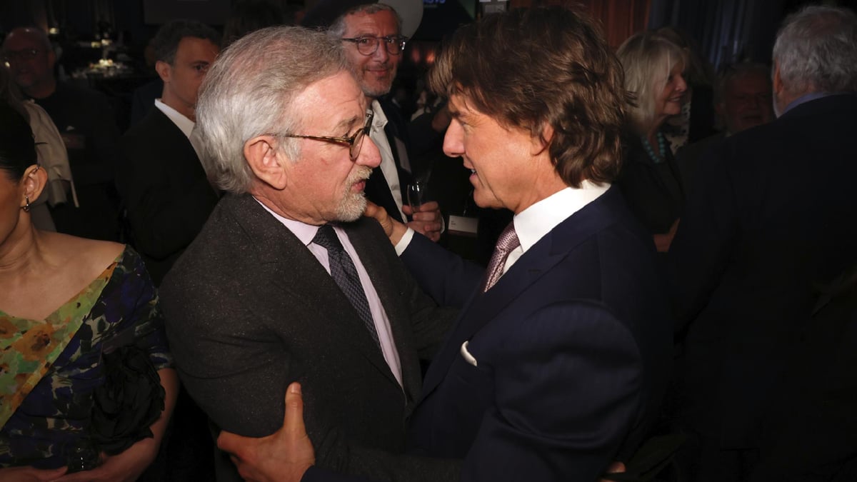 Steven Spielberg Tells Tom Cruise He “Saved Hollywood’s Ass” With ‘Top Gun: Maverick’