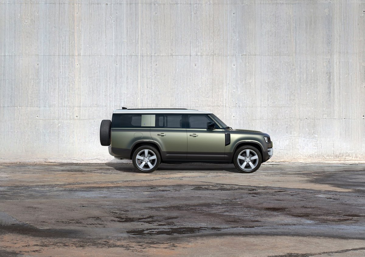 Land Rover Defender 130 revealed