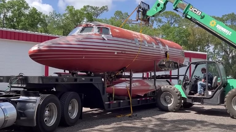 Elvis Presley’s Private Jet Is Being Turned Into A Unique RV For Vegas Joy Rides