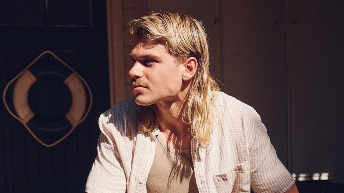 30 Ways To Rock The Perfect Mullet Hairstyle