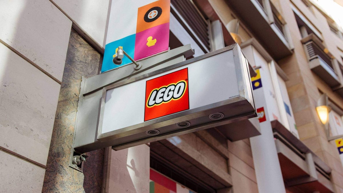 Holy Brick: The World's Largest LEGO Store Is Coming To Sydney