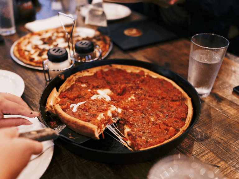 5 Iconic USA Pizza Styles & Where To Eat Them