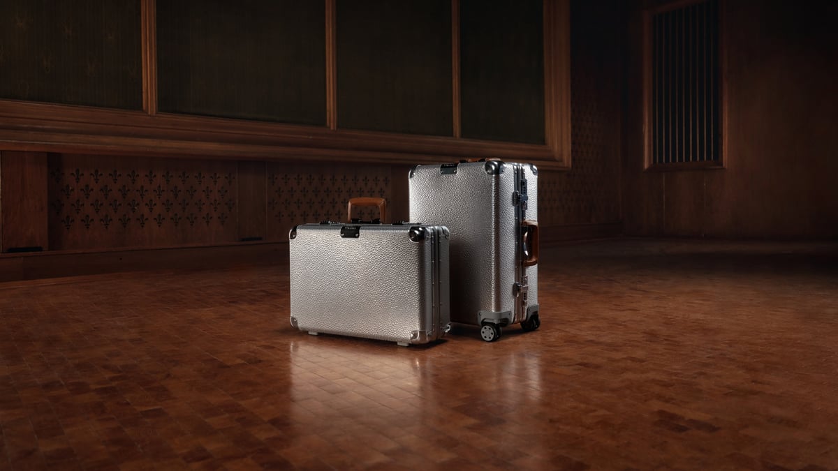 Rimowa Hammerschlag Collection