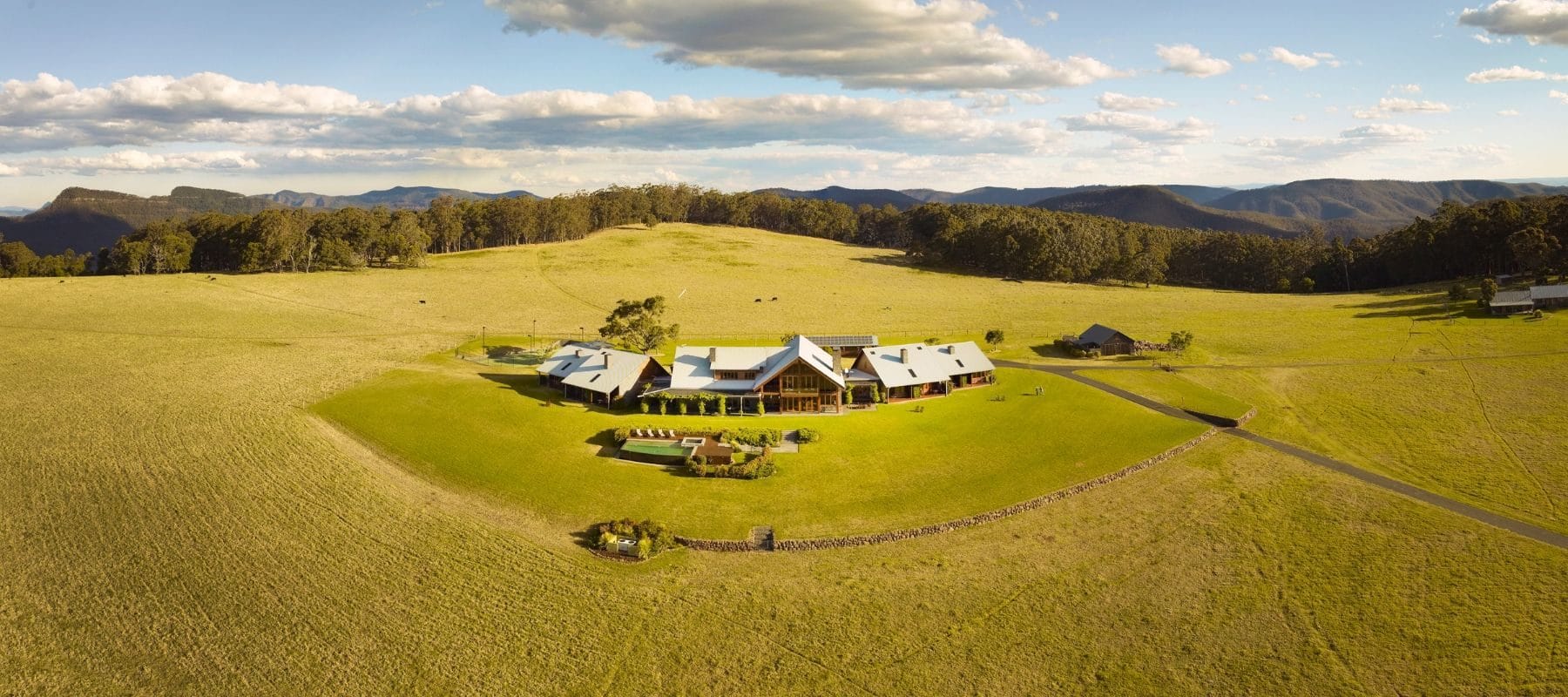 Spicers Peak Lodge Is A Palace Above The Clouds