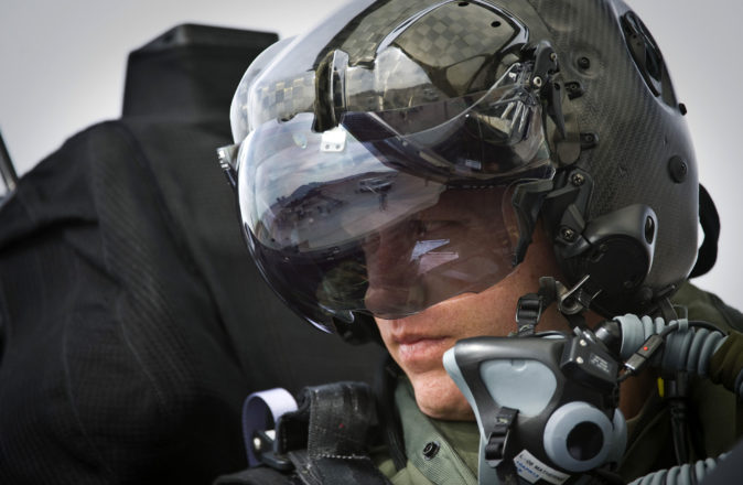 The Mind-Blowing Tech Inside The $560,000 F-35 Fighter Jet Helmet