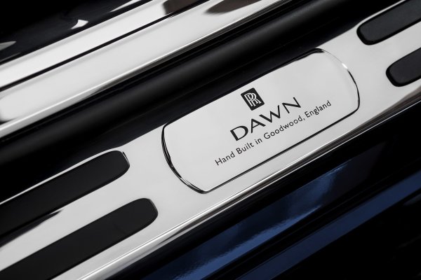 Redefining Luxury Once Again: Meet The Rolls Royce Dawn