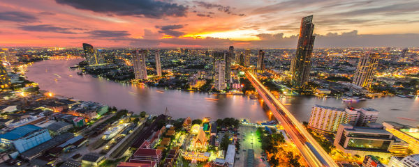 The Cheapest & Most Expensive Flight Routes You Can Take From Australia