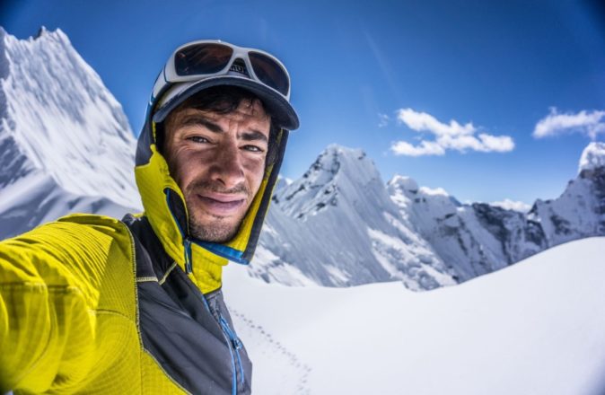 Kilian Jornet Summits Everest In A Single 26 Hour Climb