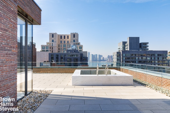 Lewis Hamilton Slashes US$5 Million Off Asking Price For His NYC Penthouse
