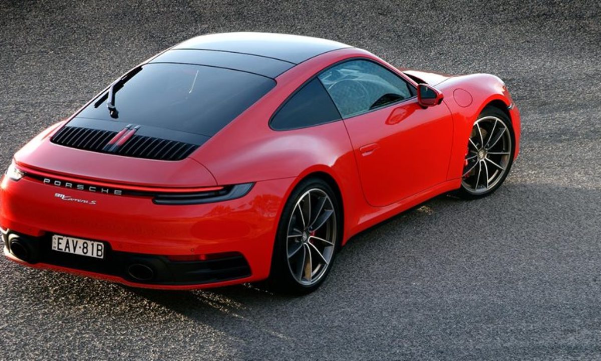 Review: The Porsche 911 992 Is An Enthralling Evolution Of The Icon Review: The Porsche 911 992 Is An Enthralling Evolution Of The Icon