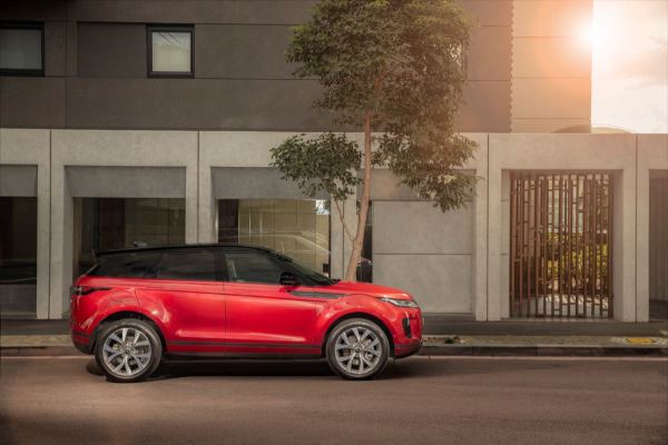 The 2020 Range Rover Evoque Is As Tough As Its Land Rover DNA