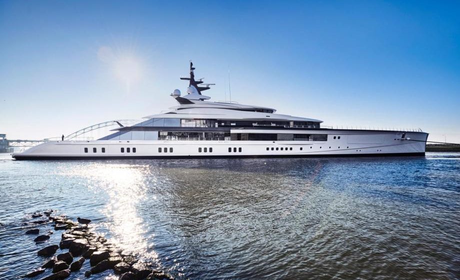 Dallas Cowboys Owner Takes Delivery Of His 109m Oceanco Superyacht &#8216;Bravo Eugenia&#8217;