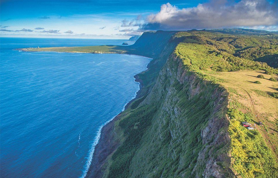 You Can Buy A Third Of This Hawaiian Island For $330 Million