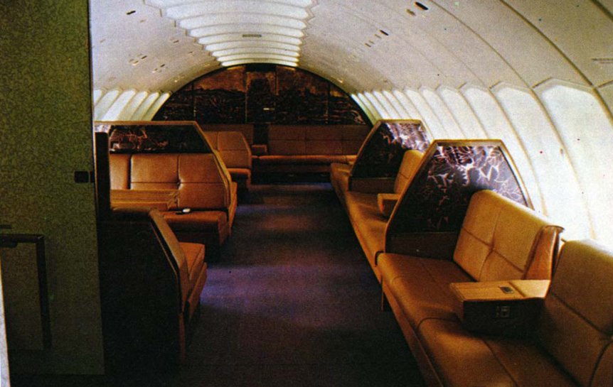 A Look Back Through Time At The Boeing 747’s Luxury Lounges & Bars