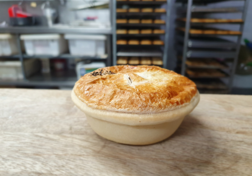 Country Cob Bakery Victoria Takes Out Award For Australia’s Best Meat Pie (Again)