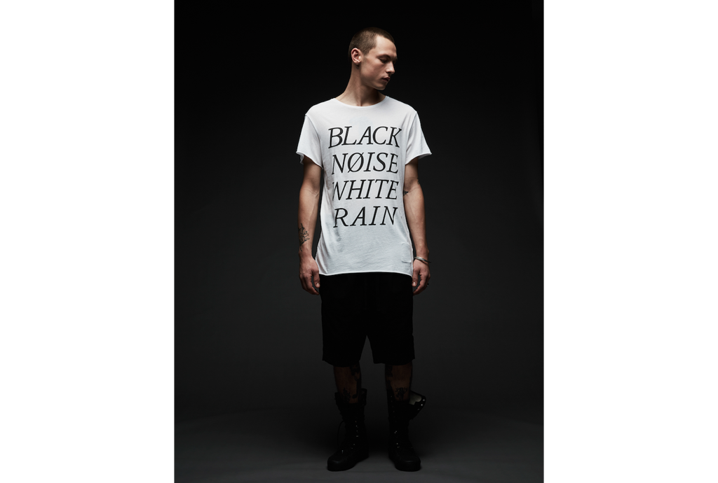 Black Noise / White Rain Spring 17 Lands At General Pants