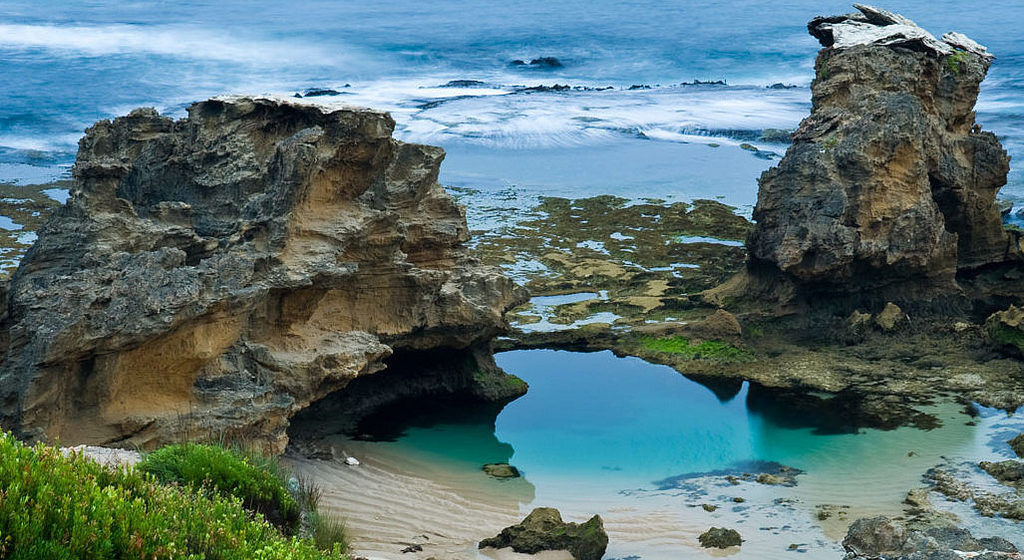 The 5 Best Cliff Jumping Spots In Australia