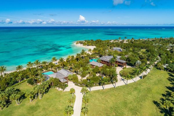 Bruce Willis Sells Turks And Caicos Compound For $40 Million