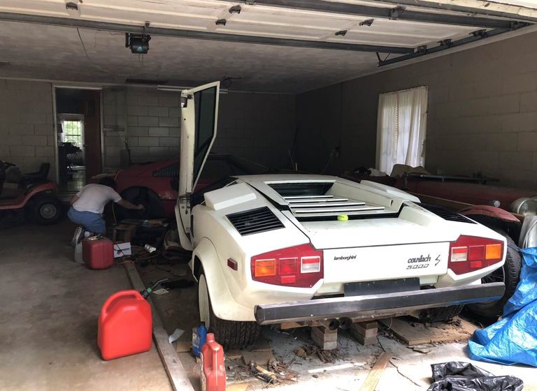 Man Finds Forgotten Ferrari 308 And Lamborghini Countach In This 1980&#8217;s Garage