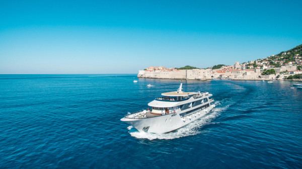 Get Paid To Eat &#038; Drink While Cruising Croatia On A 174-Foot Superyacht