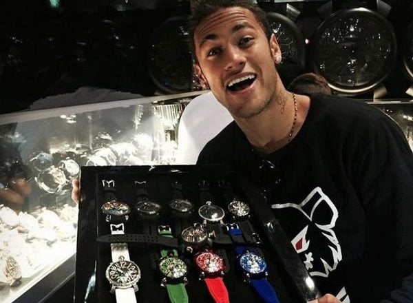 How Neymar Jr. Makes And Spends His Millions
